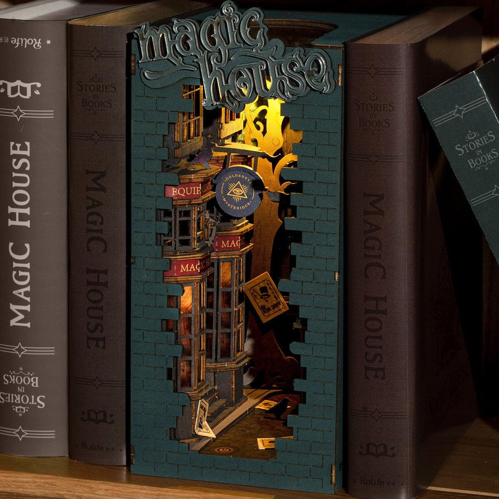 Puzzle 3D Cotor de carte DIY Casa magica, RoLife, 216 piese, TGB03 - Time 4 Machine